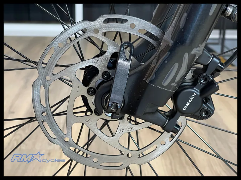 Raleigh Motus Grand Tour Crossbar Large Black 2023 Ex-Display-9