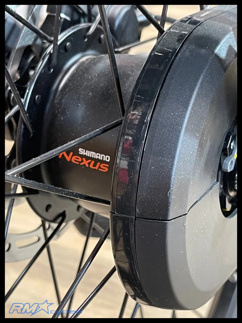 Raleigh Motus Grand Tour Crossbar Large Black 2023 Ex-Display-4