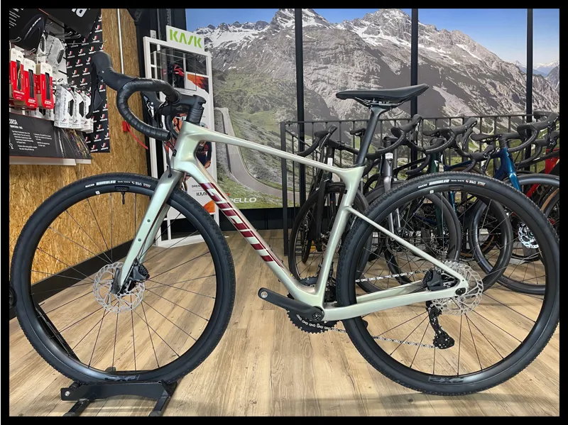 Giant Revolt Advanced 2 Golden Haze Medium 2024-1