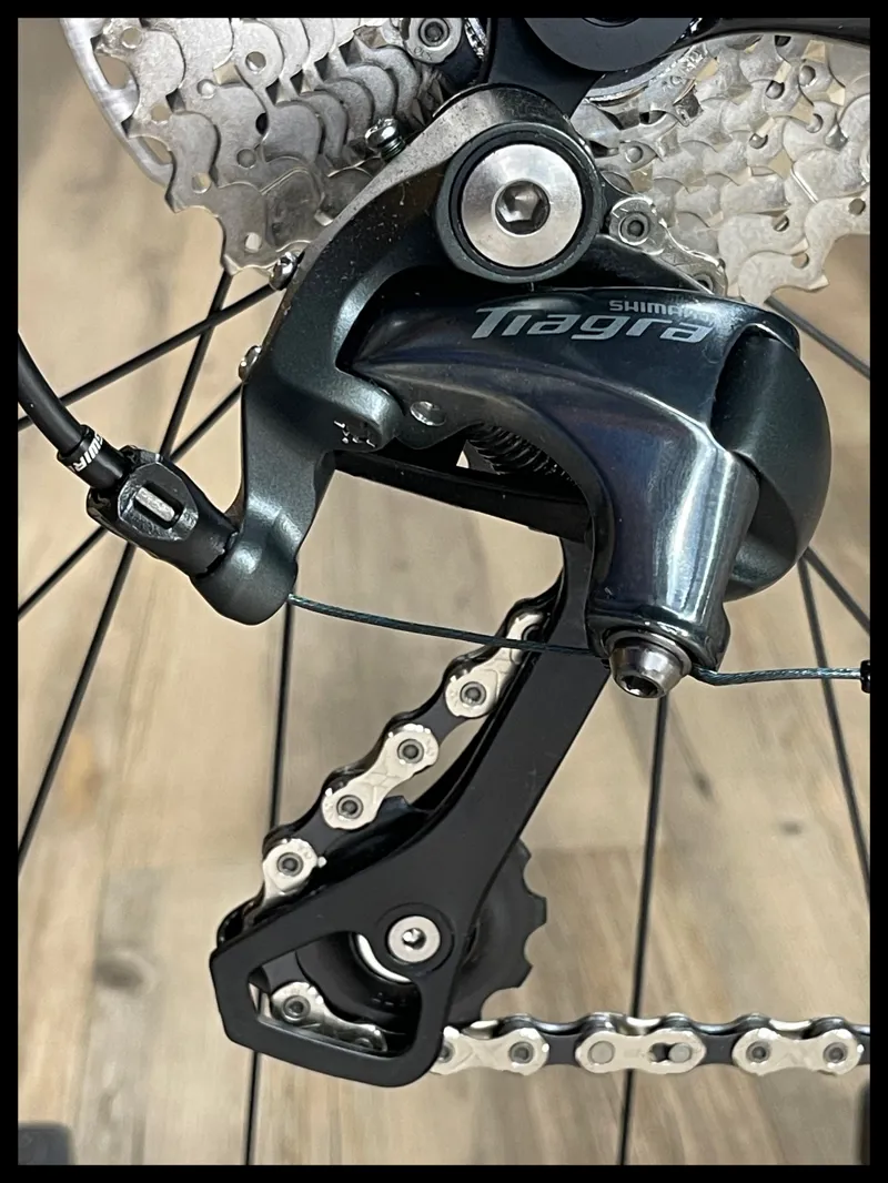 Liv Avail Advanced 3 Ice Age Carbon Small 2024 Ex-Display-3