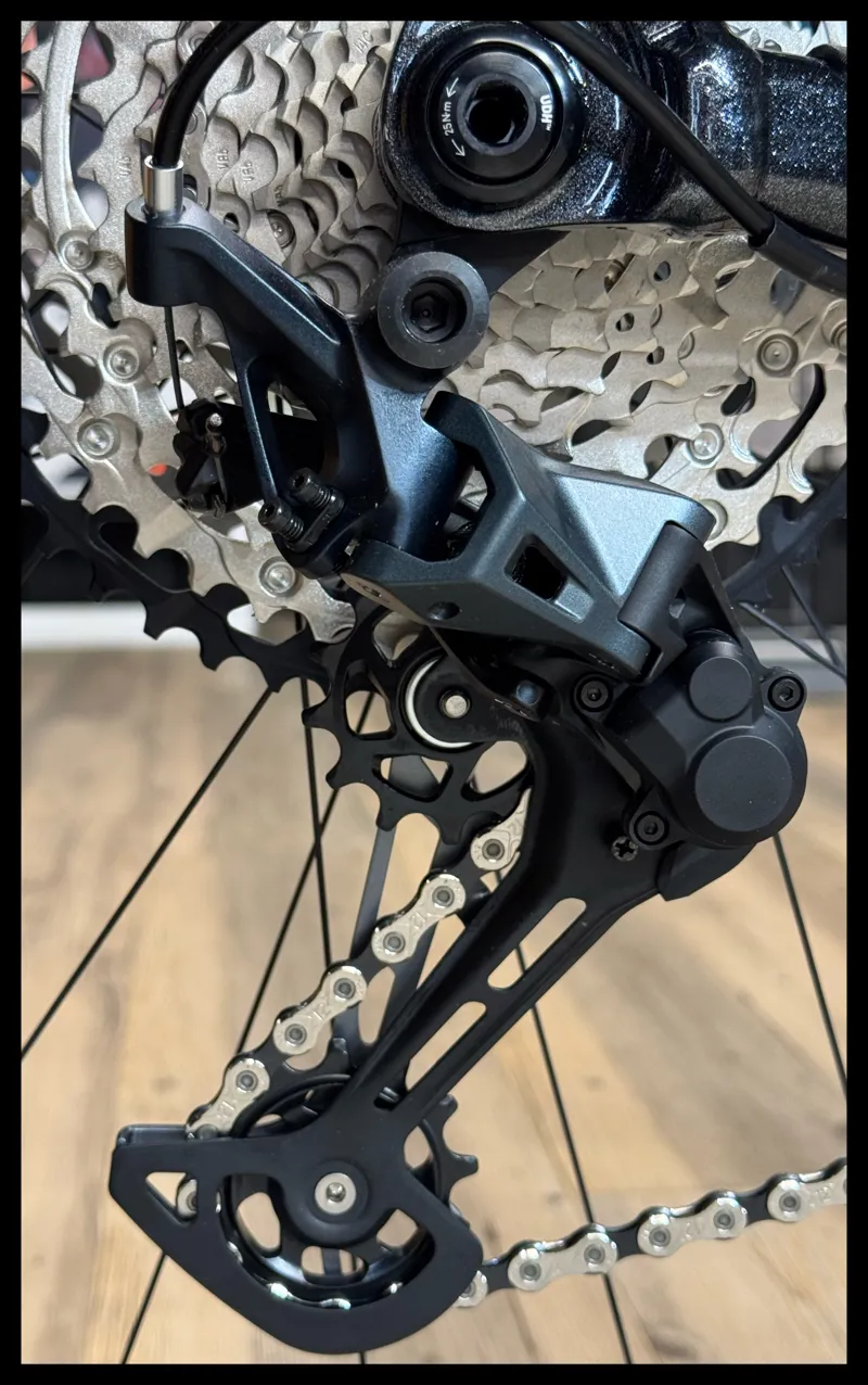 Liv Intrigue X 1 Small Black Diamond 2024-8