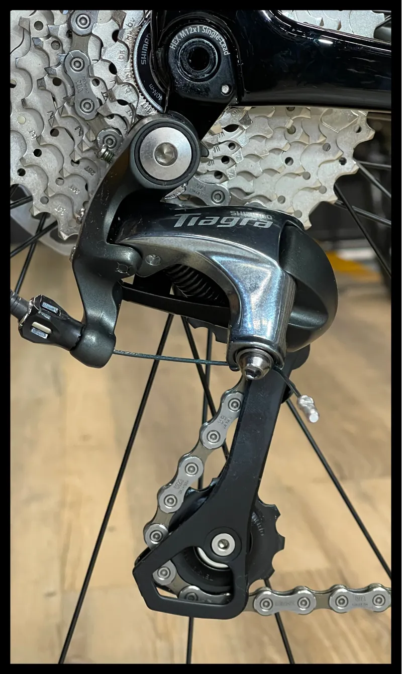 Cannondale Synapse Carbon 4 unisex Road Bike Cashmere Black 56cm 2024-5