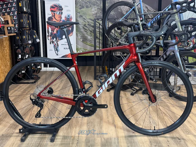 Giant Defy Advanced 2 Medium Mars Dust 2024