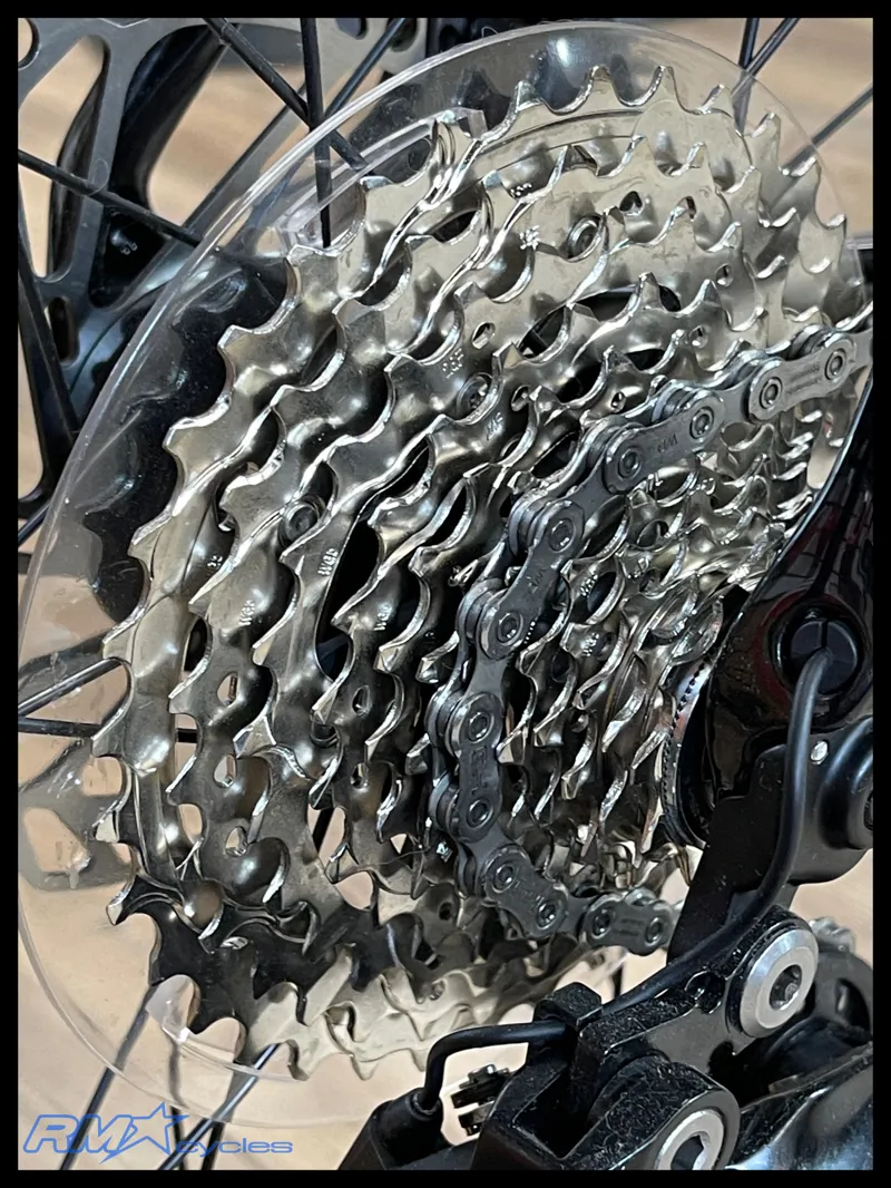 Giant Defy Advanced 1 Large Carbon/Space Gray 2024 Ex-Display-3