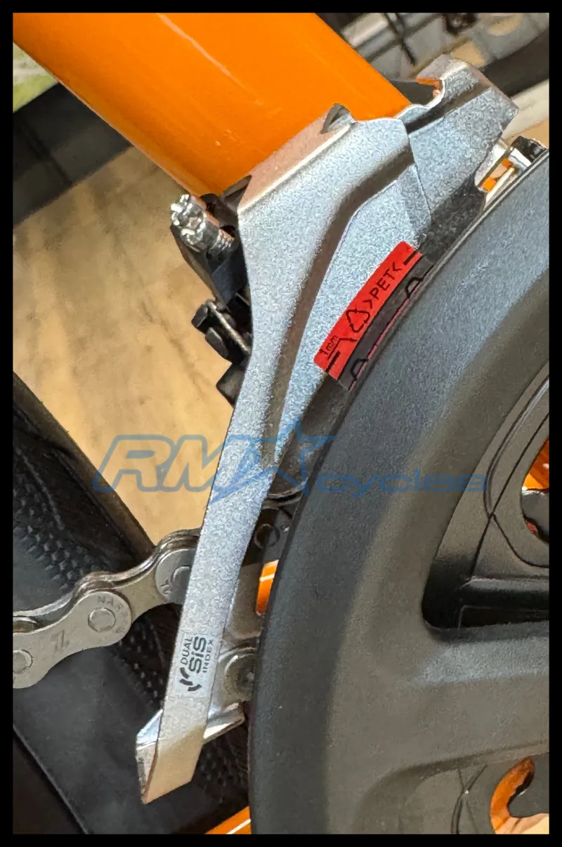 Giant Escape 3 Disc Medium Sandstorm 2024-5