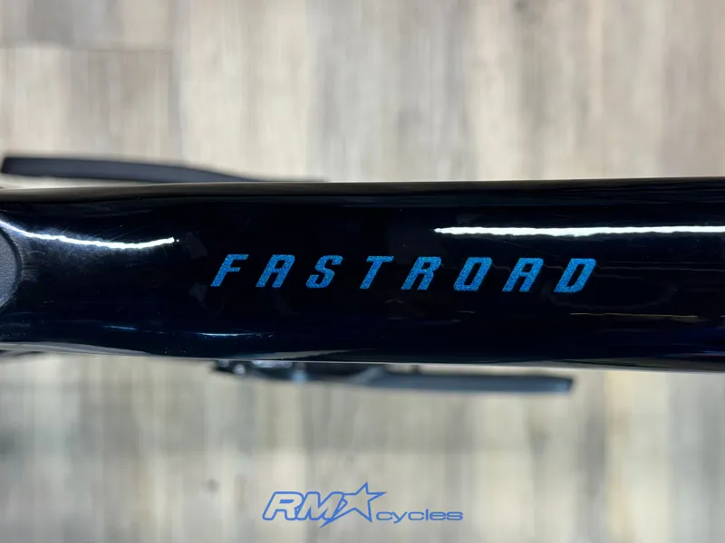 Giant FastRoad Advanced 1 Flat Bar Road Bike Black ML Ex-display-2