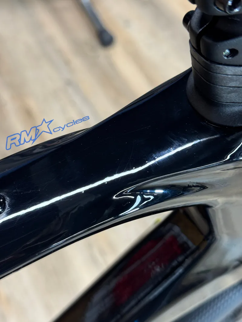 Giant FastRoad Advanced 1 Flat Bar Road Bike Black ML Ex-display-12