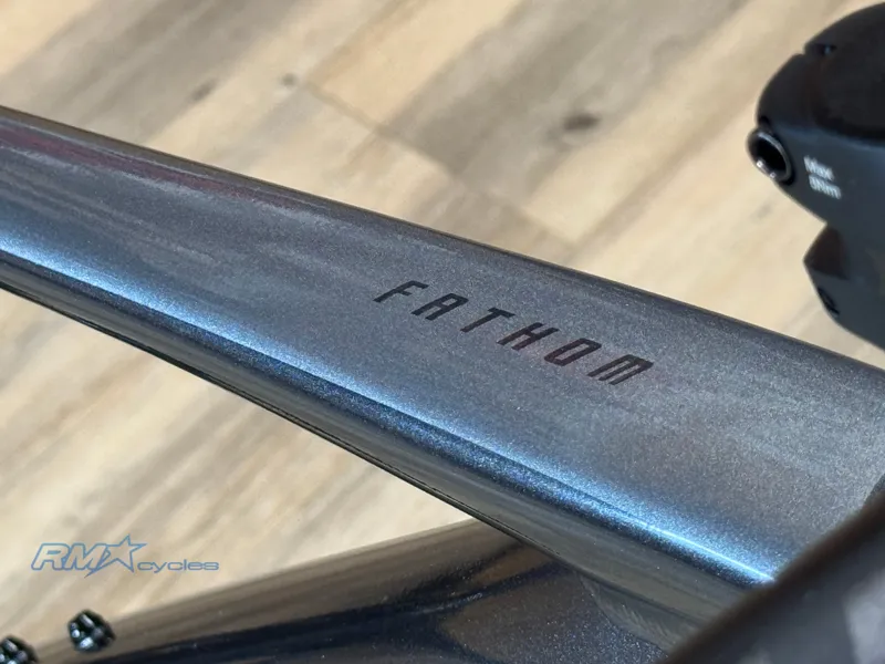 2024 Giant Fathom 29 1 In Gloss Black-2