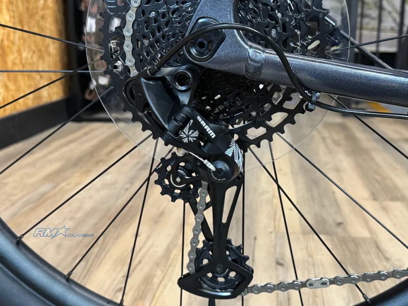 2024 Giant Fathom 29 1 In Gloss Black-4