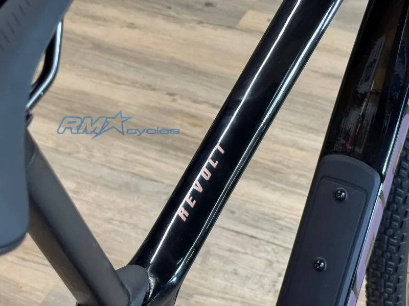 Gaint Revolt Advanced 2 Carbon-7