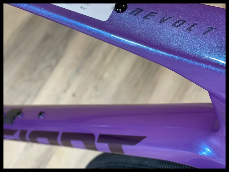 Giant Revolt Advanced Pro 0 Gravel Bike in Digital Blurple-3