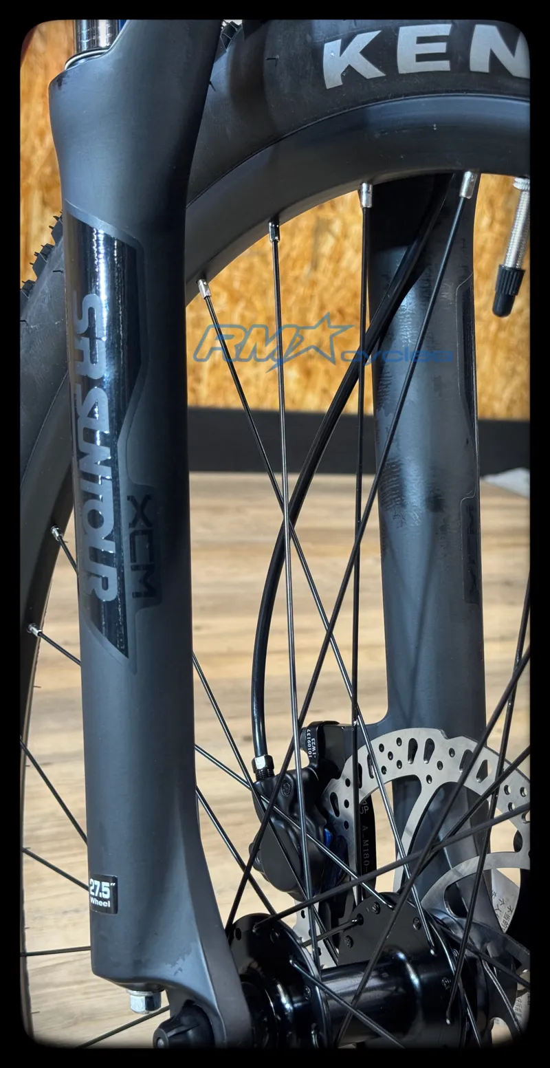 Giant Talon 2 27.5 Medium Dried Chilli 2024-2