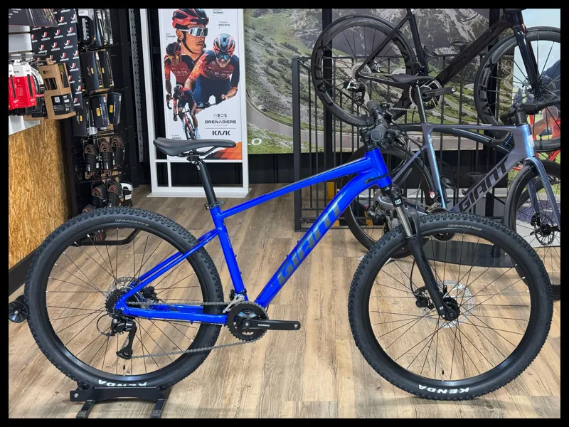 Giant Talon 3 27.5 Medium Cobalt 2024