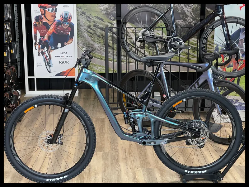 Giant Trance Advanced 29 1 Medium Blue Dragonfly 2024-1