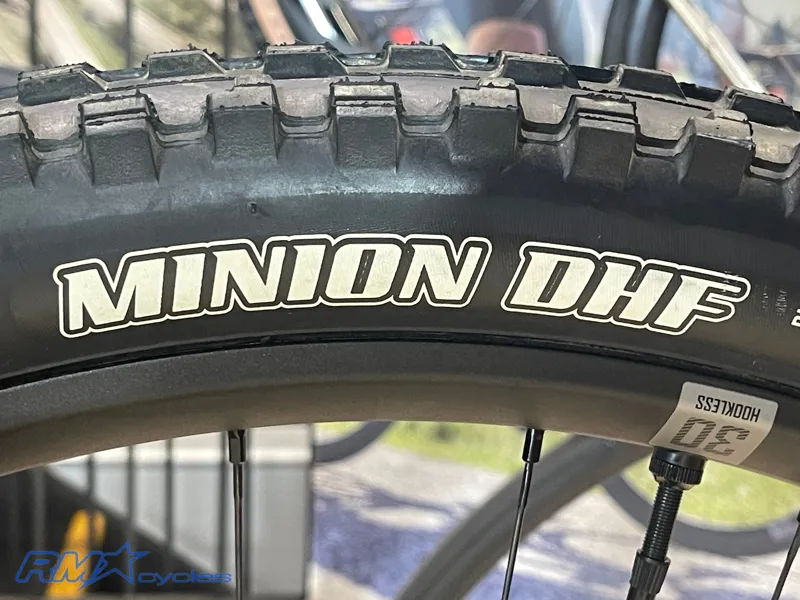 Giant Trance X Advanced E+ Elite 2 25km/h M Sea Sparkle 2024 Ex-Demo-11