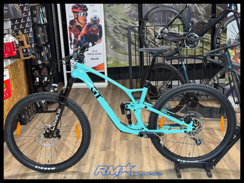 GT Sensor Carbon Pro LE Sea Green 2024-1
