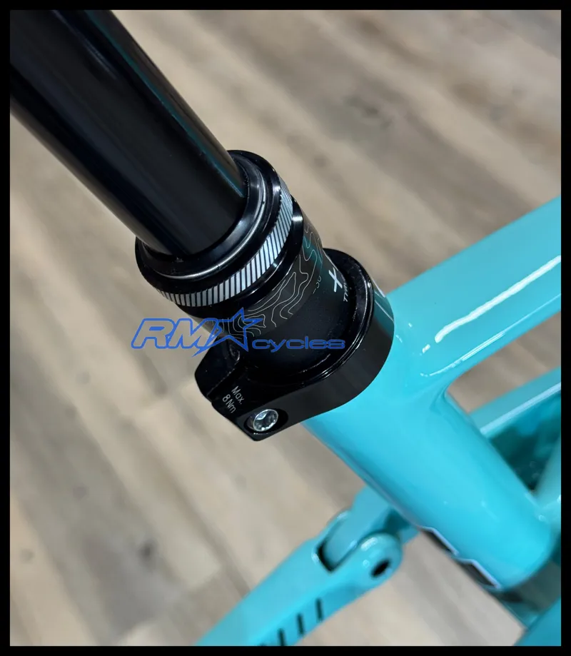 GT Sensor Carbon Pro LE Sea Green 2024-6