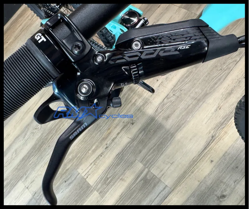 GT Sensor Carbon Pro LE Sea Green 2024-10