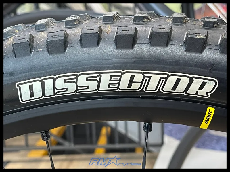 Haibike Lyke CF11 Dual Sus eMTB In Carbon Sand Lime Gloss Medium 2024 Ex-Demo-11