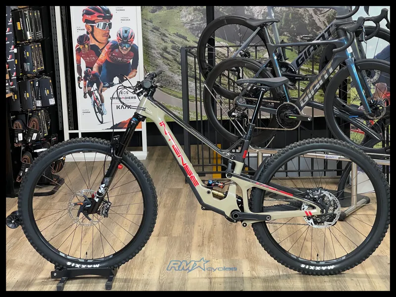 Intense Tracer 29 Pro Tan Medium 2024-1