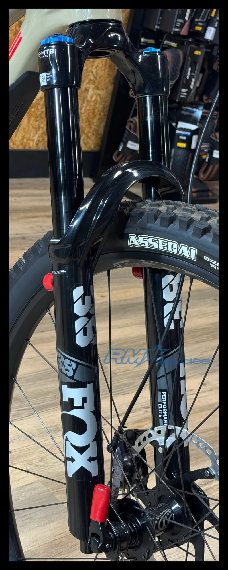 Intense Tracer 29 Pro Tan Medium 2024-3