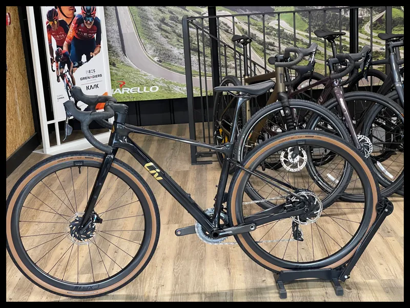 Liv DEVOTE ADVANCED PRO Carbon Gold Chrome Womens Gravel Small 2024-1