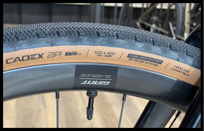 Liv DEVOTE ADVANCED PRO Carbon Gold Chrome Womens Gravel Small 2024-10