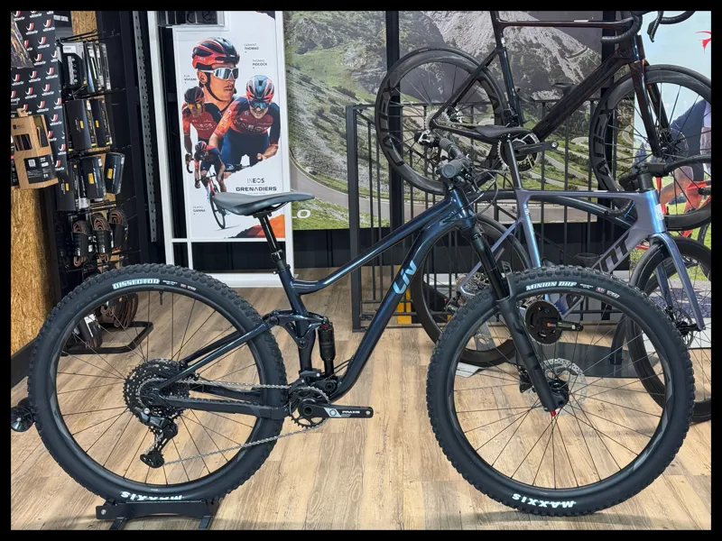 Liv Embolden 29 2 Small Cold Night 2024