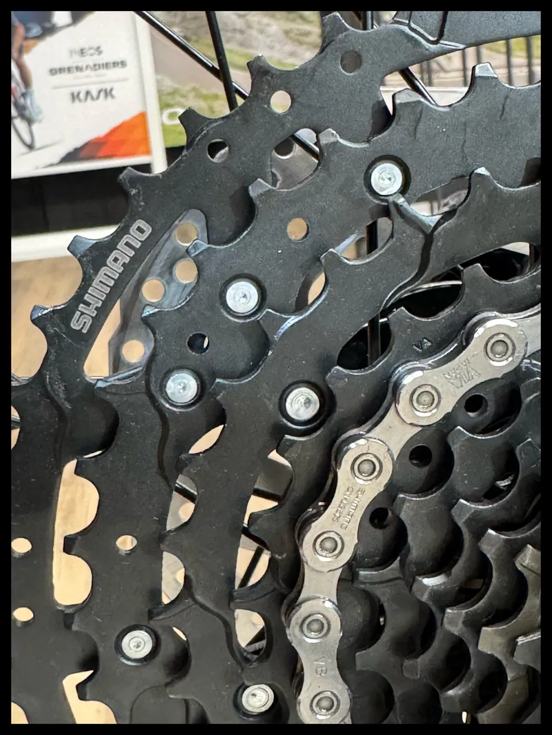 Liv Embolden 29 2 Small Cold Night 2024-7