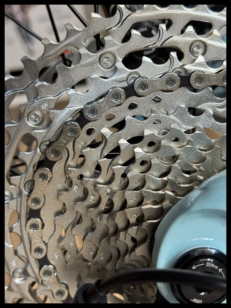 Liv Intrigue LT 1 MX Small Soap Suds 2023-5