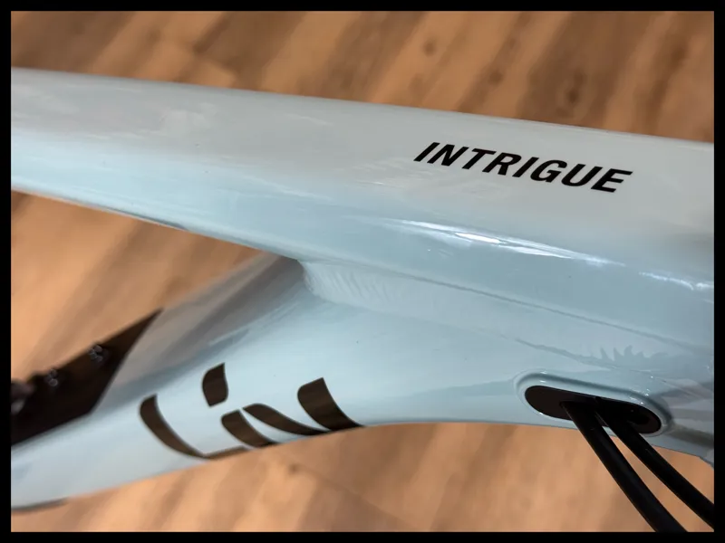 Liv Intrigue LT 1 MX Small Soap Suds 2023-2