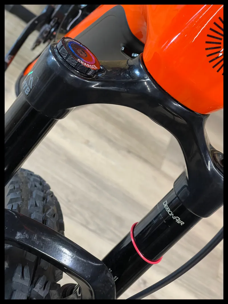 Cannondale Moterra Neo Carbon 1 Orange  Medium 2024 Approved Used-3