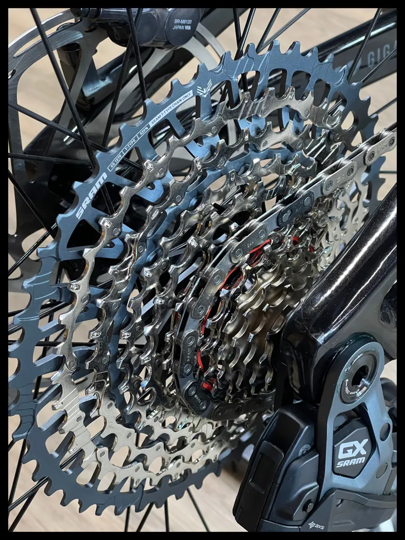 NUKEPROOF Giga 297 Elite Carbon Cosmic Black Medium 2023-2