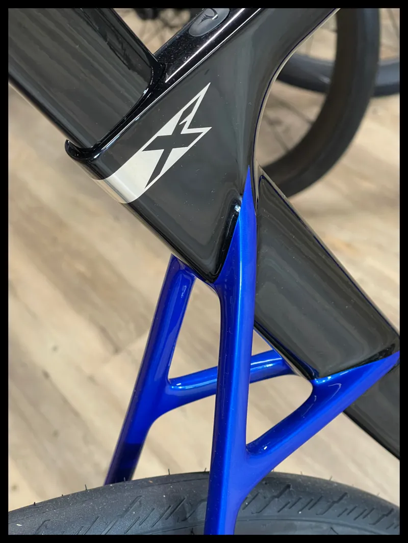 Pinarello X7 DISC Ultegra DI2 Xpeed Blue 2024-7