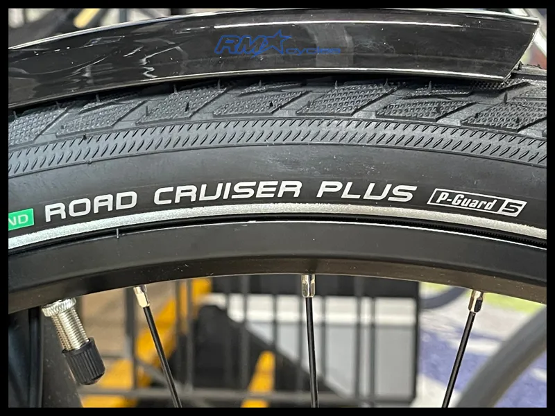 Raleigh MOTUS GT Stagger Hub XS in Black 2024 Ex-Display-12