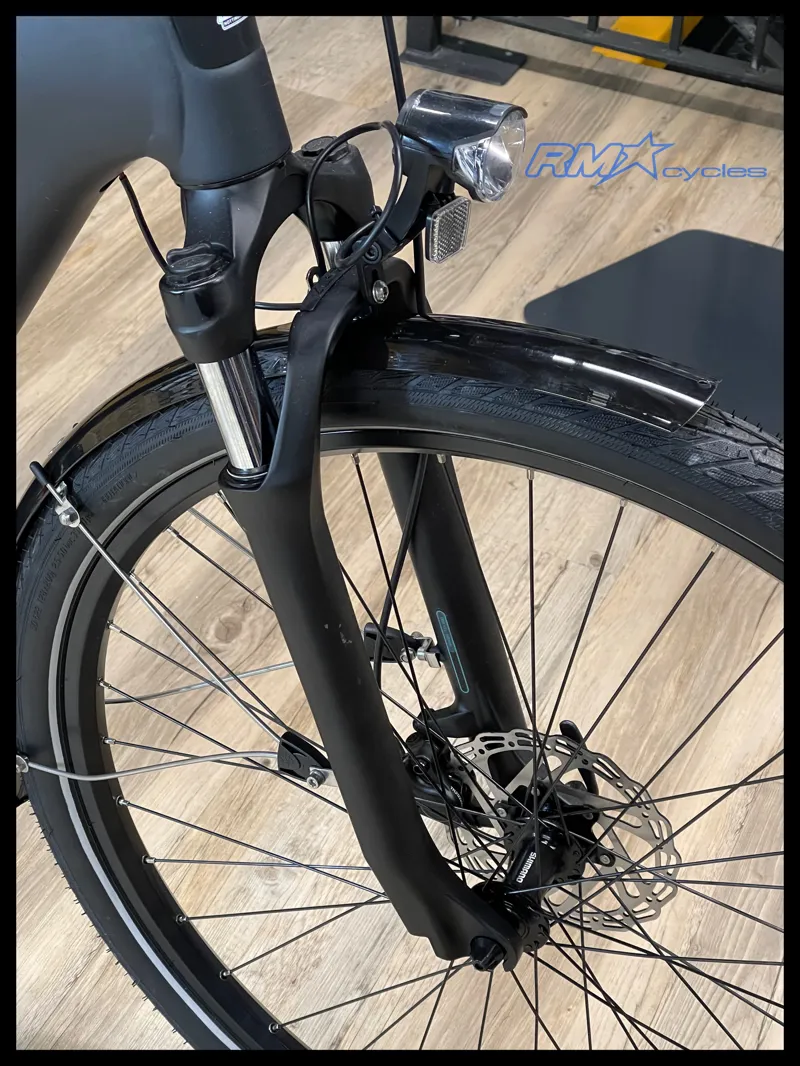 Raleigh MOTUS GT Stagger Hub XS in Black 2024 Ex-Display-9