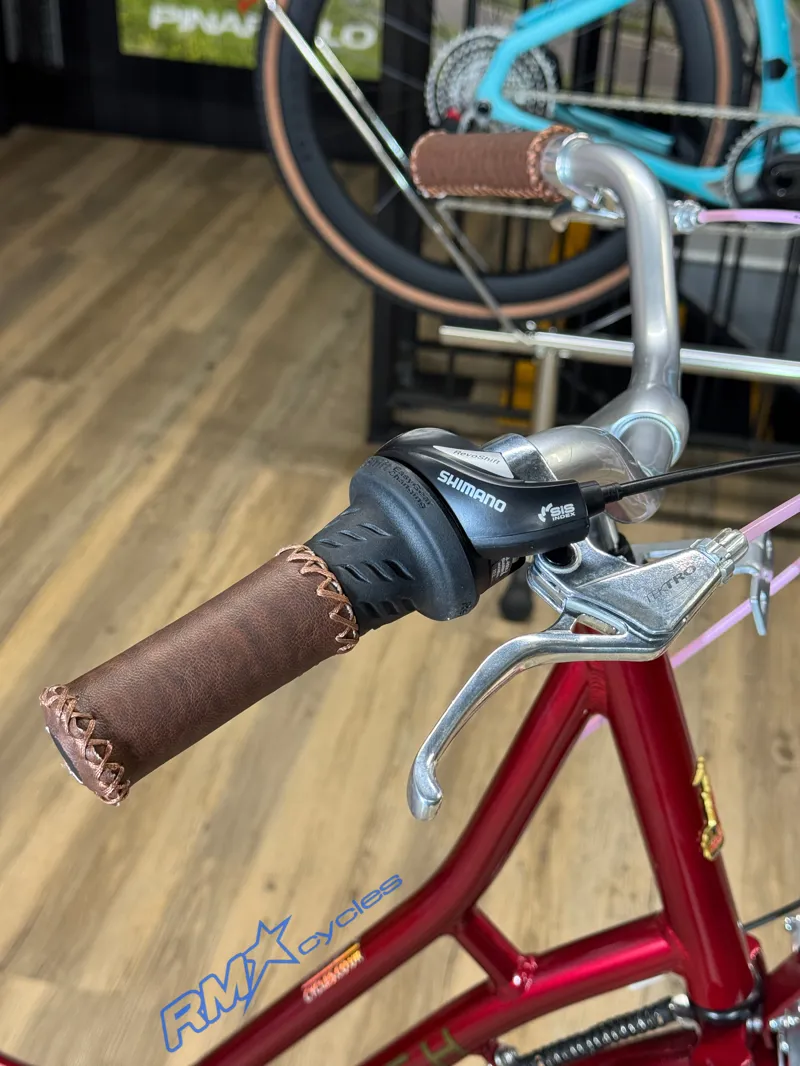 Raleigh Willow 700c Commuter Hybrid Cherry Ex-display-2
