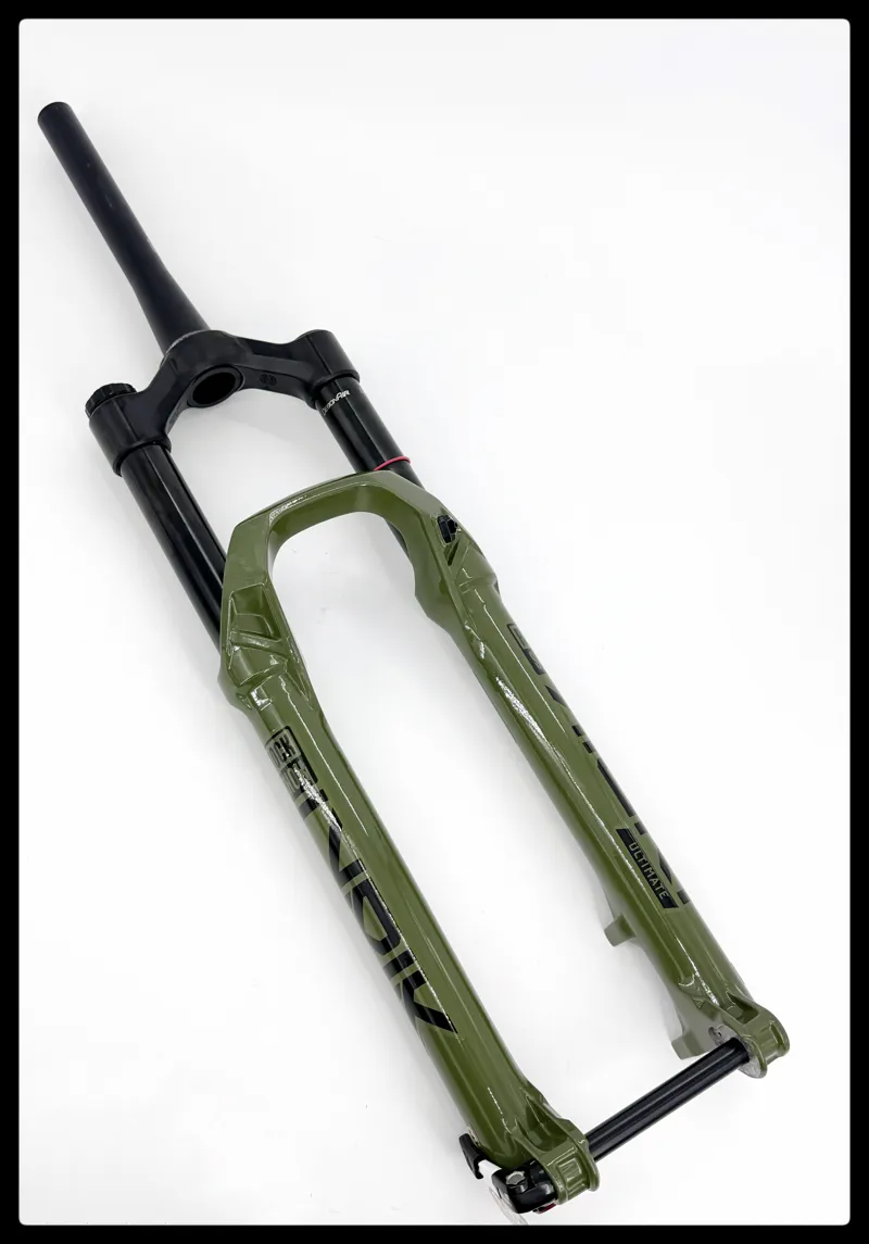 RockShox Lyrik Ultimate Charger 3 RC2 DebonAir+ Boost Forks - 29 Heavy Green