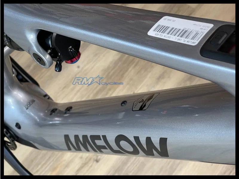 Amflow PL Carbon 800w Mens Carbon Electric MTB-2