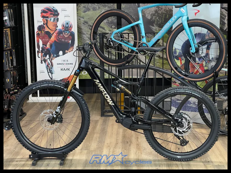 Amflow PL Carbon Pro Medium Cosmic Black 2025 Approved Used-1