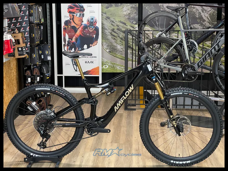 Amflow PL Carbon Pro 800w Mens Cosmic Black