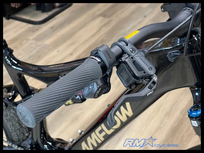 Amflow PL Carbon Pro Medium Cosmic Black 2025 Approved Used-8