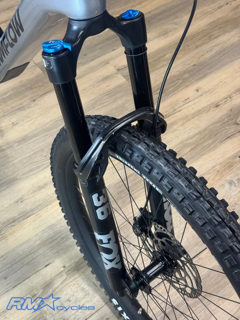 Amflow PL Carbon Electric Mountain Bike Medium Silver Approved Used-4
