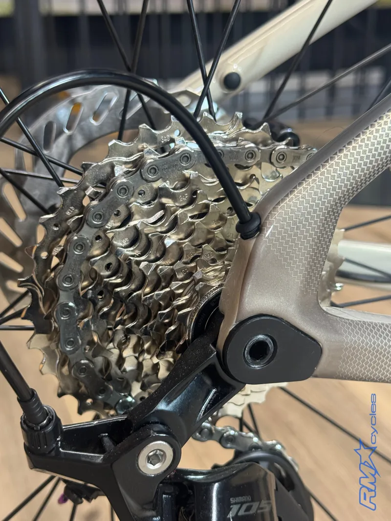Argon 18 Equation XXS Podium Champagne Shimano 105 Ex-display-4