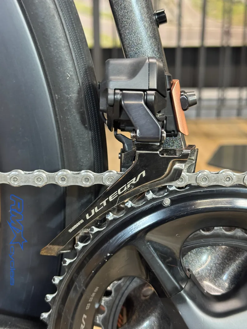 Argon 18 Krypton Pro Medium Road Bike Crystal Black-Copper Ultegra Di2 Ex-demo-7