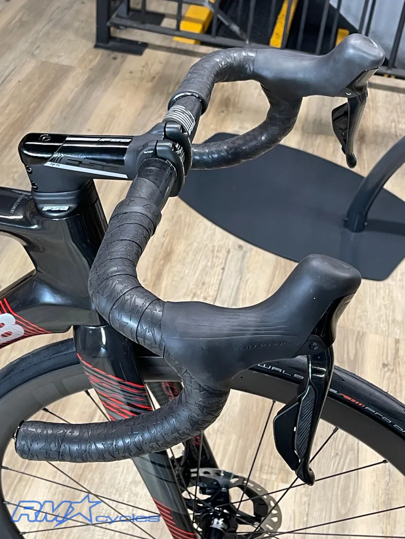 Argon 18 SUM Pro Medium Crystal Black Dura Ace Di2 Ex-demo-3