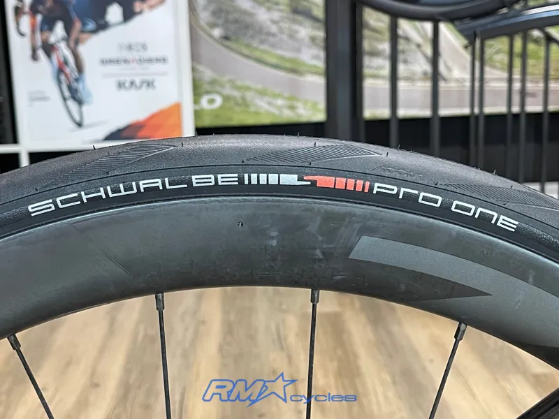 Argon 18 SUM Pro Medium Crystal Black Dura Ace Di2 Ex-demo-10