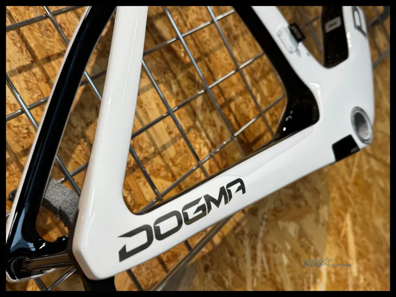 Dogma F Edge Crystal White 55cm Frame-2