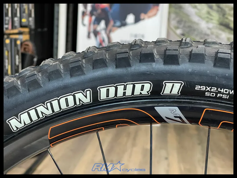 Evil Offering V2 Medium Grey 2025 Approved Used-11