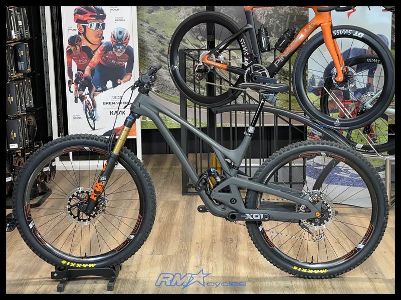 Evil Offering V2 Medium Grey 2025 Approved Used-1